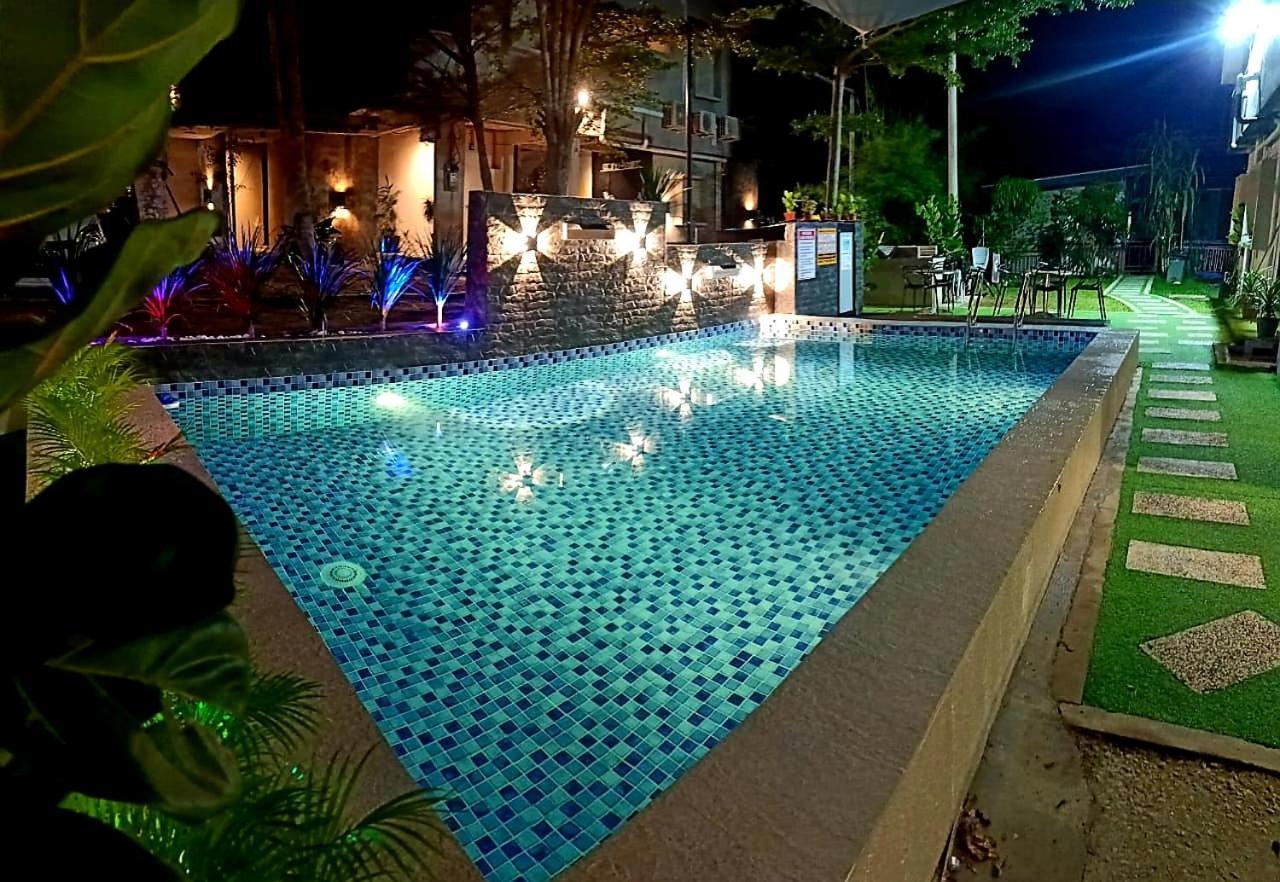 Tc Theme Park Guest House Kuantan Exterior photo