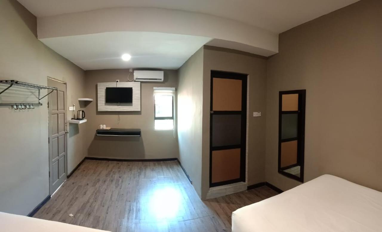 Tc Theme Park Guest House Kuantan Exterior photo