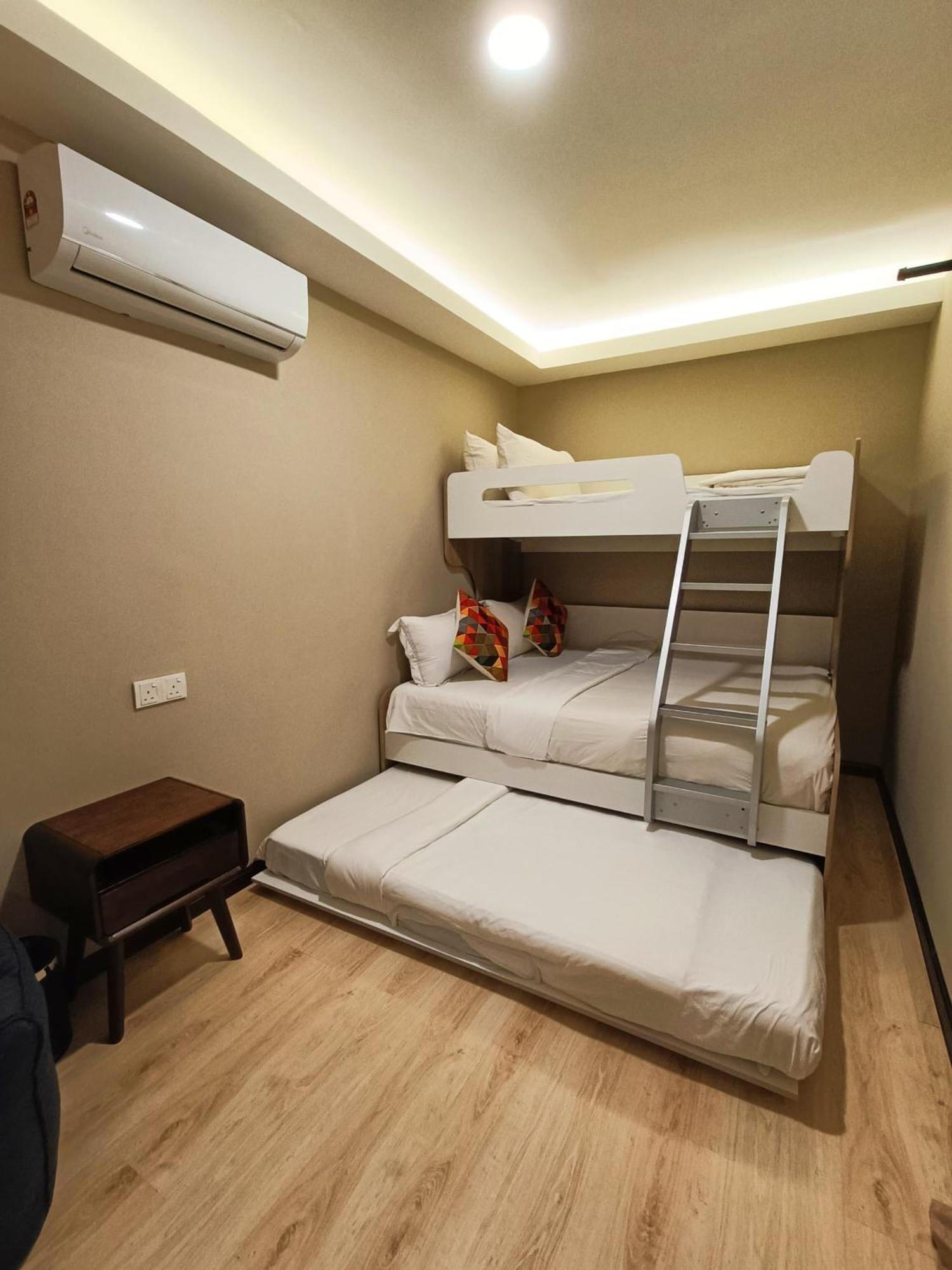Tc Theme Park Guest House Kuantan Exterior photo